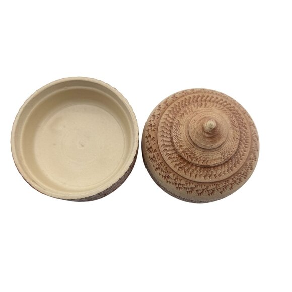 Ken Patterson Handcrafted Brown Textured Ceramic Box With Lid For Trinkets - Picture 6 of 7